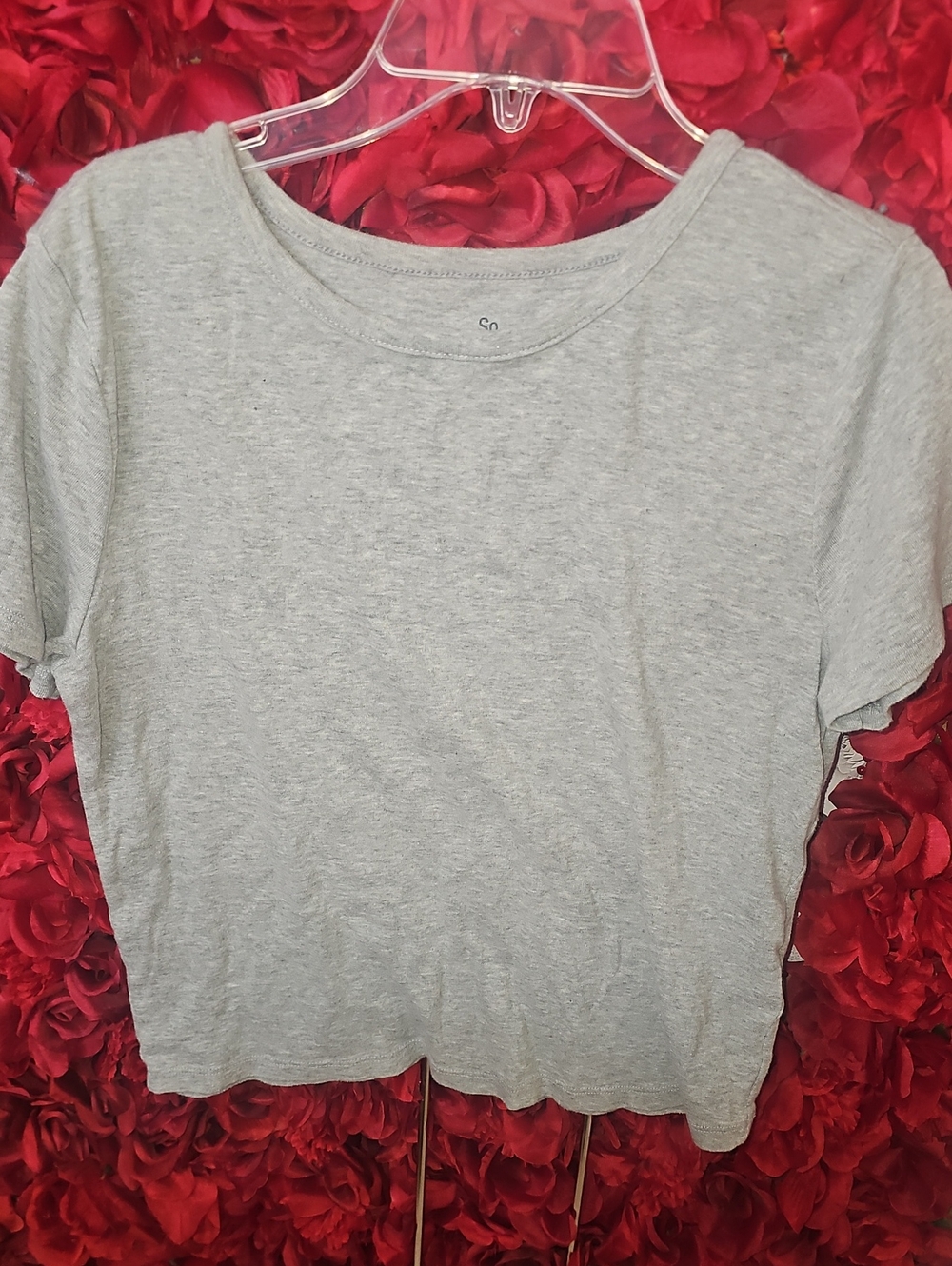 SO Light Gray Crop Tee - Soft Heathered Grey Size Large